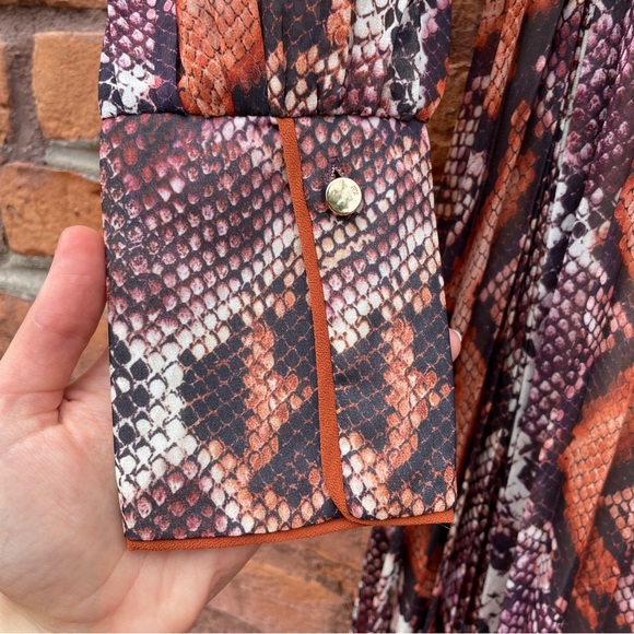 Karen Millen Pleated Collared Snakeskin Print Belted Maxi Shirtdress 2P NWT - Picture 8 of 13